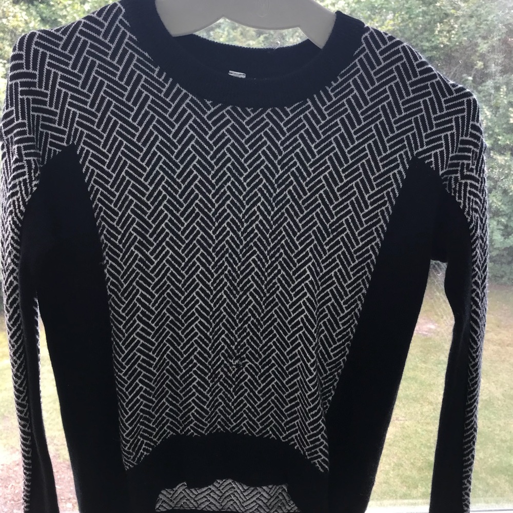 Lululemon sweater